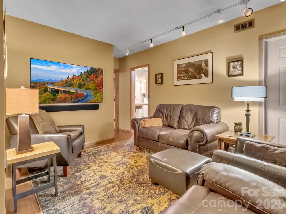 170 Wonderwood Lane Clyde, NC 28721