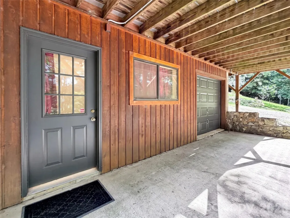 170 Wonderwood Lane Clyde, NC 28721