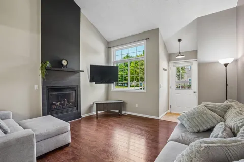 9945 Russell Avenue #6