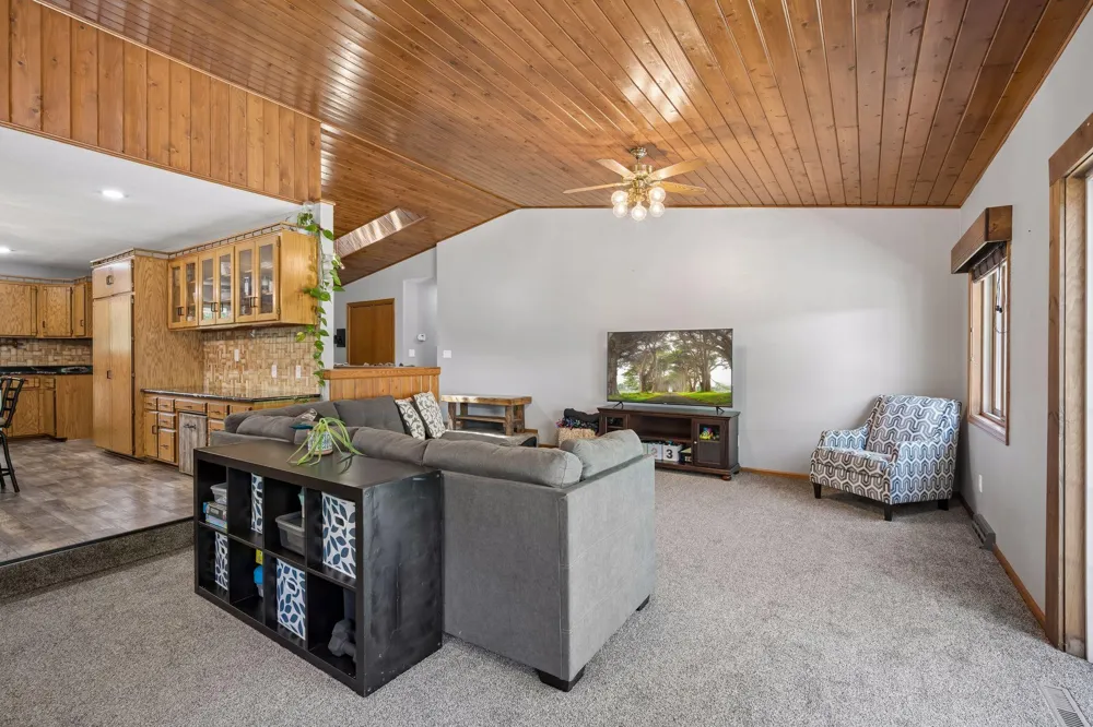 21946 Oak Heights Circle Cold Spring, MN 56320