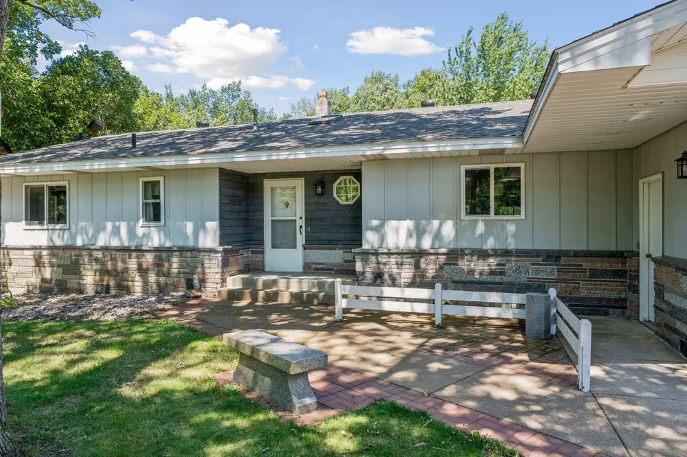 21946 Oak Heights Circle Cold Spring, MN 56320