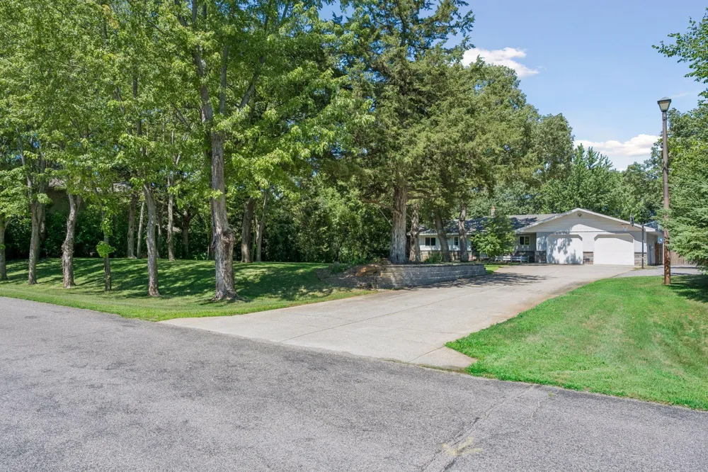 21946 Oak Heights Circle Cold Spring, MN 56320