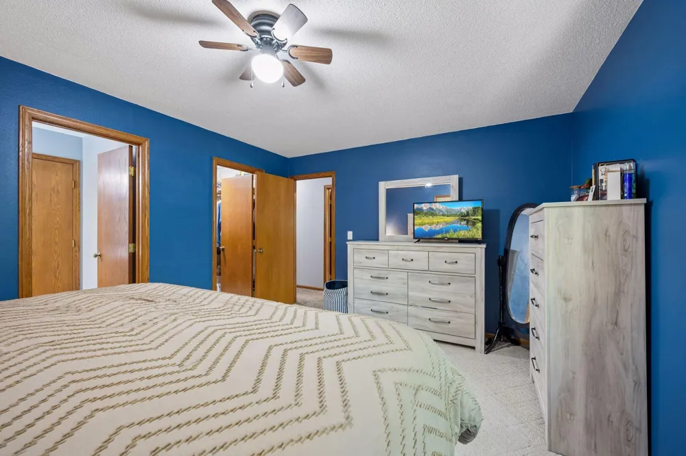 21946 Oak Heights Circle Cold Spring, MN 56320