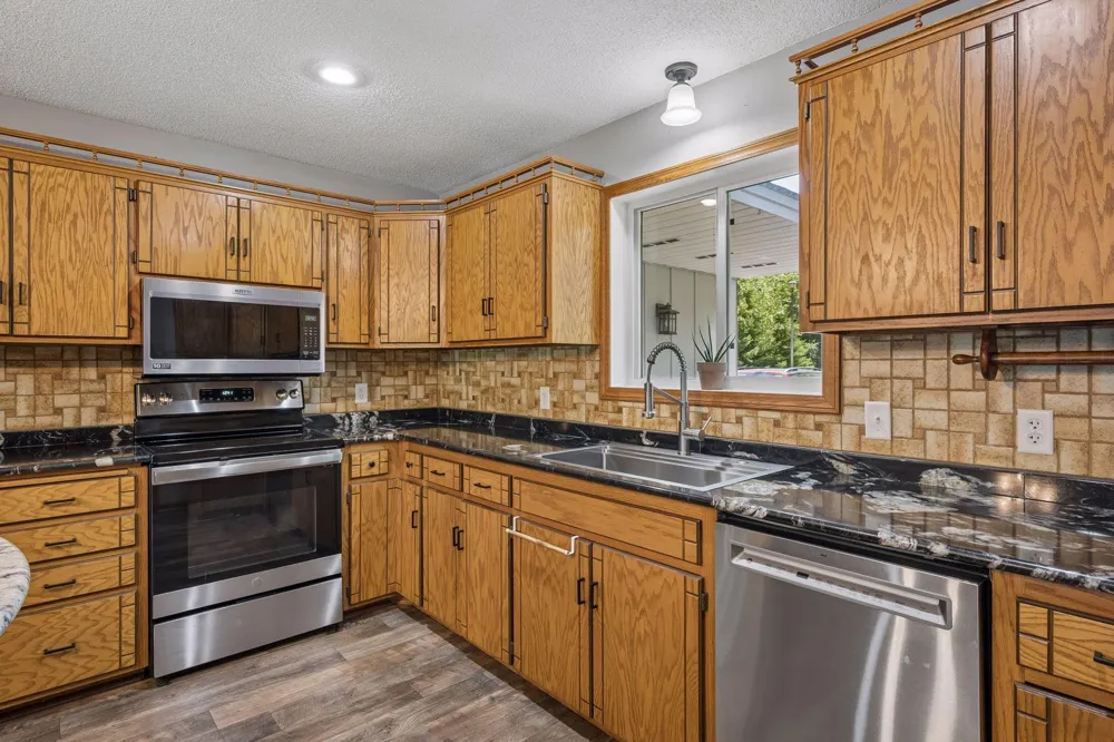 21946 Oak Heights Circle Cold Spring, MN 56320