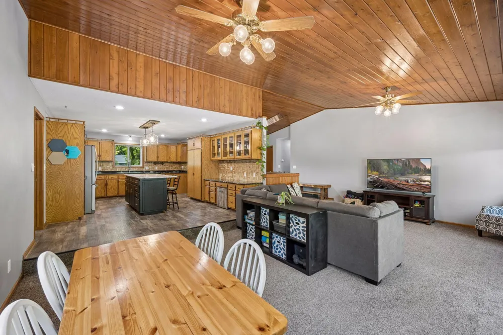 21946 Oak Heights Circle Cold Spring, MN 56320
