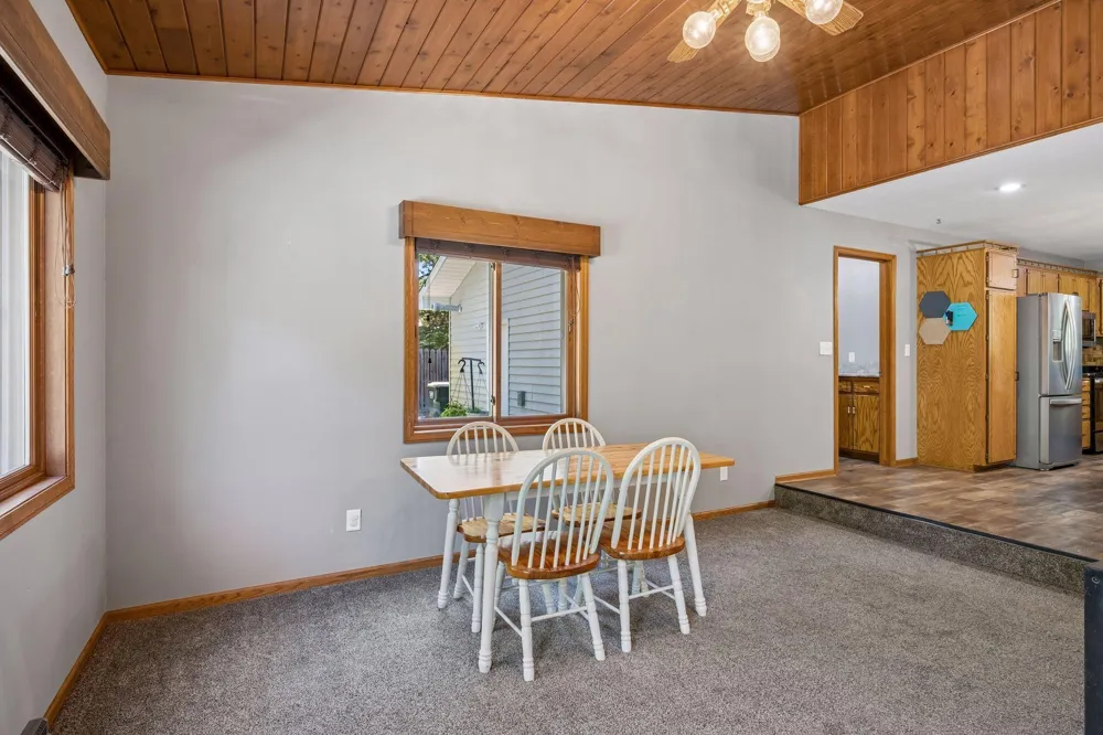 21946 Oak Heights Circle Cold Spring, MN 56320