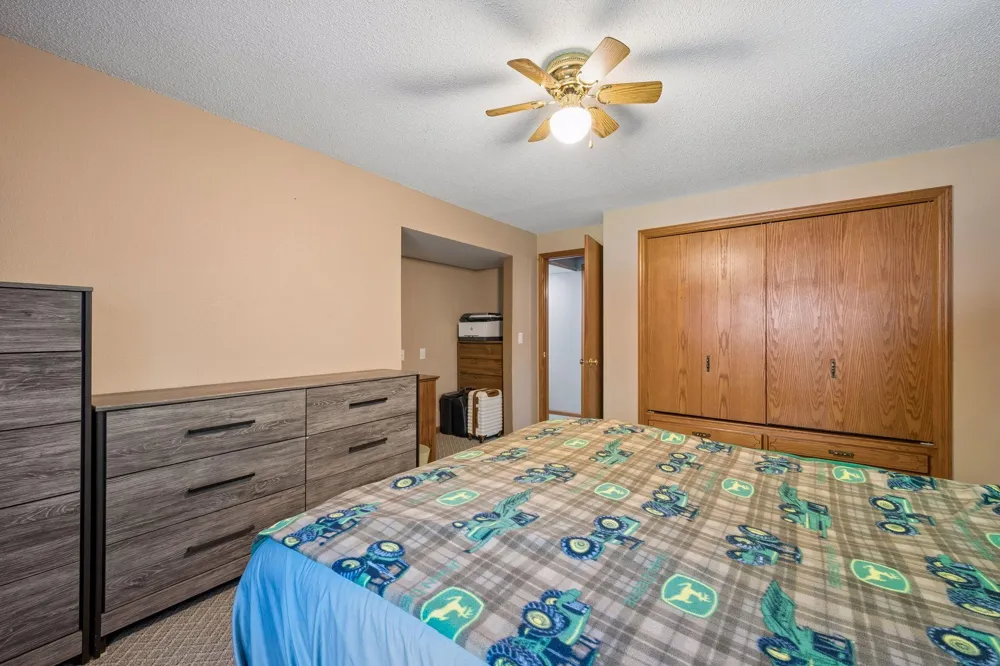 21946 Oak Heights Circle Cold Spring, MN 56320