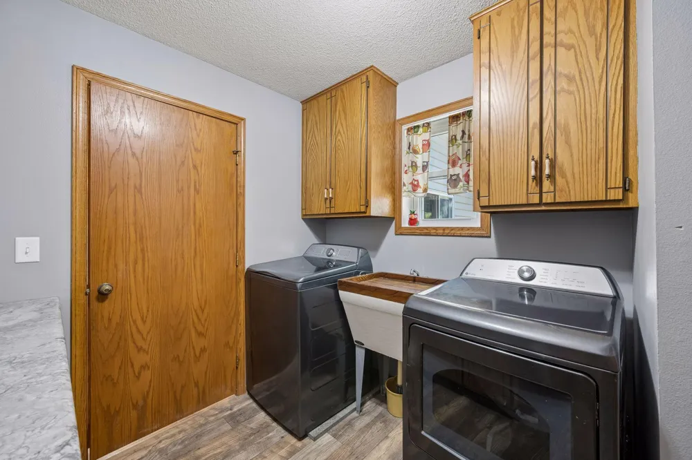 21946 Oak Heights Circle Cold Spring, MN 56320