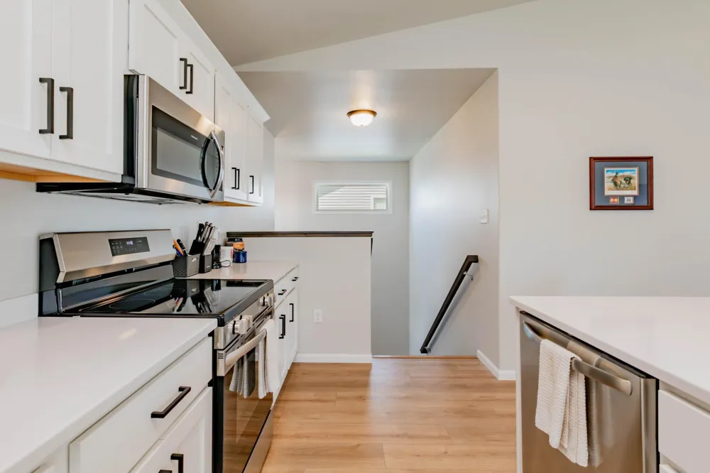 1240 Rachel Drive W West Fargo, ND 58078