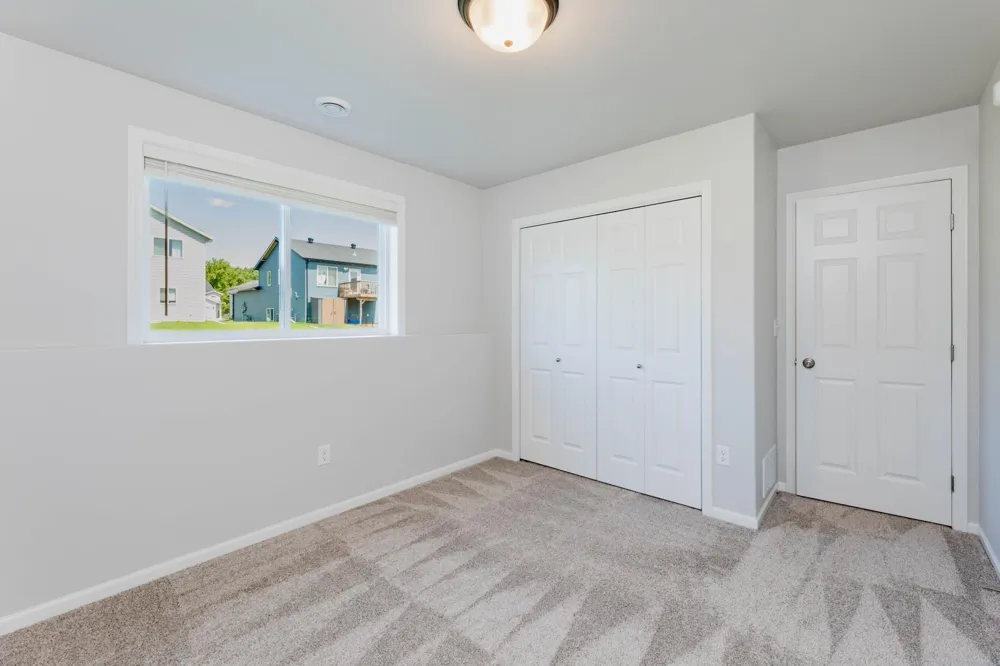 1240 Rachel Drive W West Fargo, ND 58078