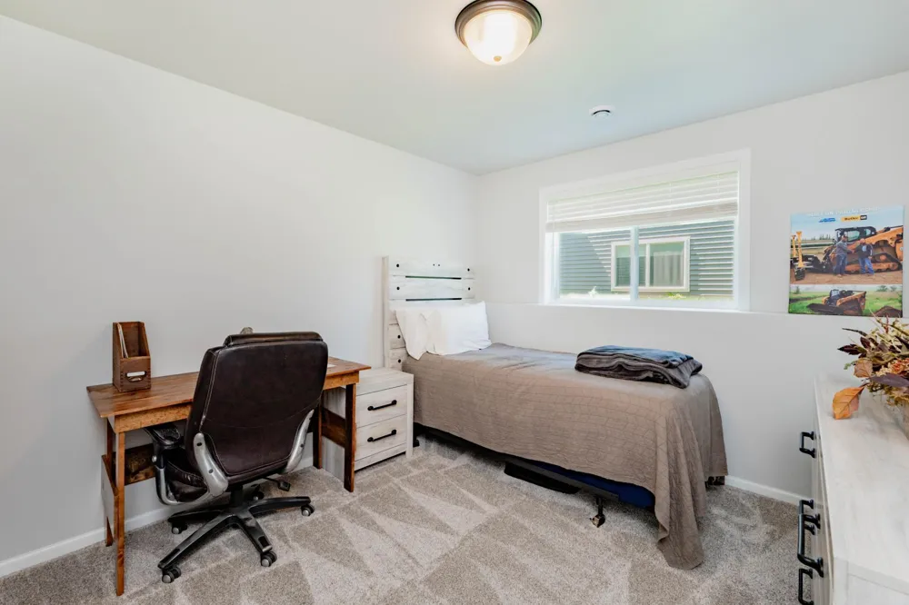 1240 Rachel Drive W West Fargo, ND 58078
