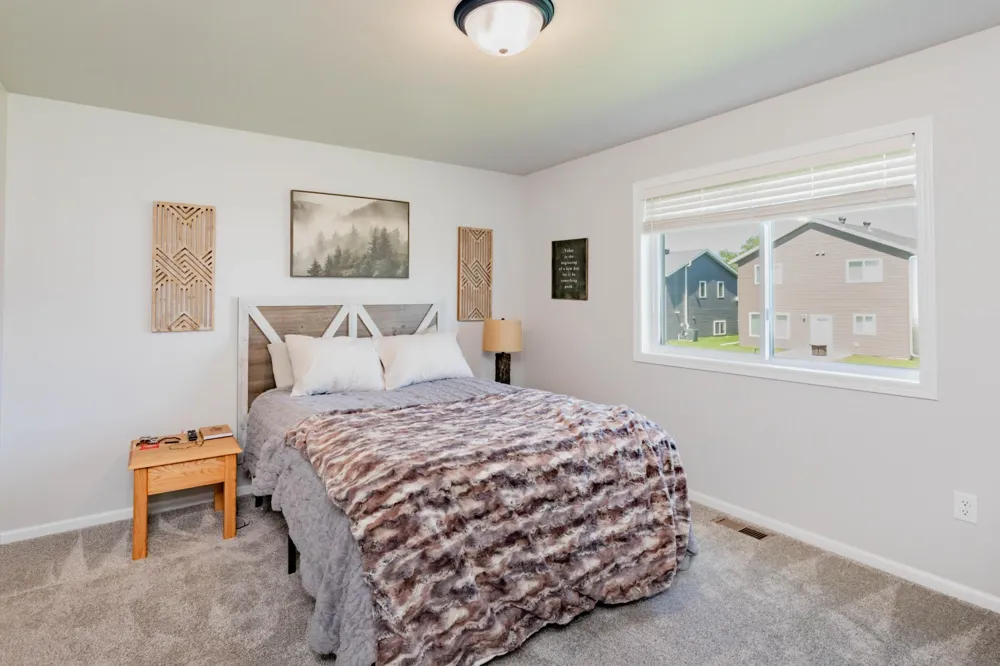 1240 Rachel Drive W West Fargo, ND 58078