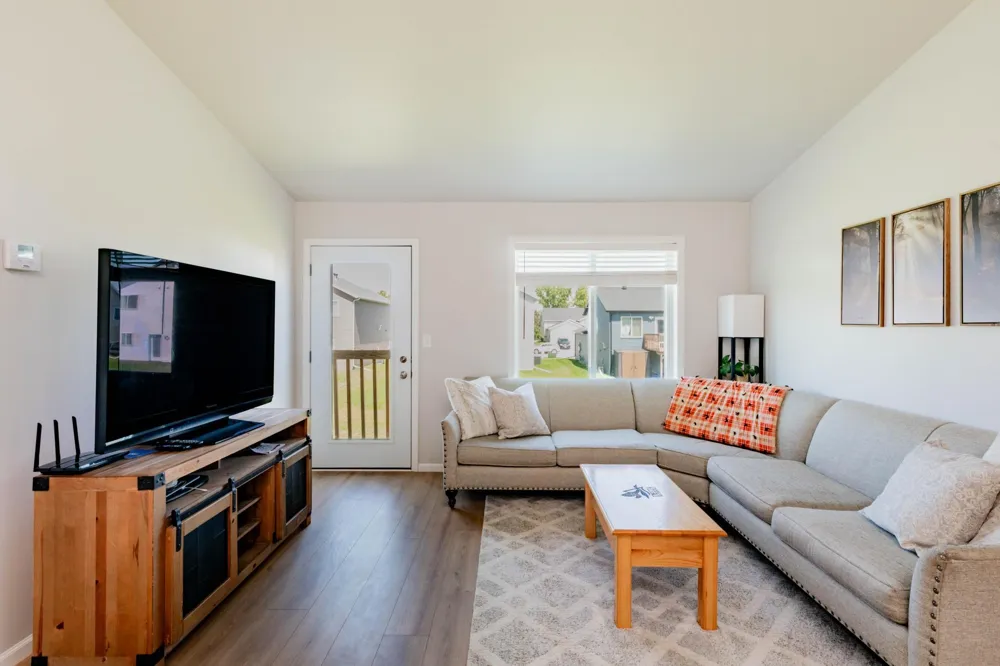1240 Rachel Drive W West Fargo, ND 58078