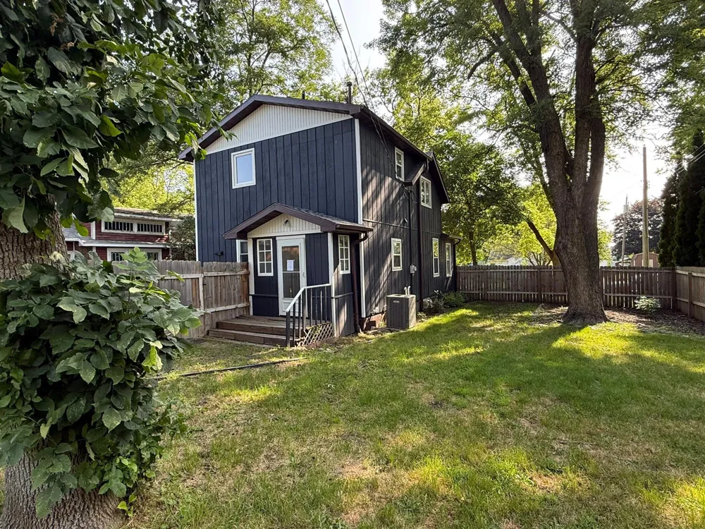 216 Highland Avenue Owatonna, MN 55060