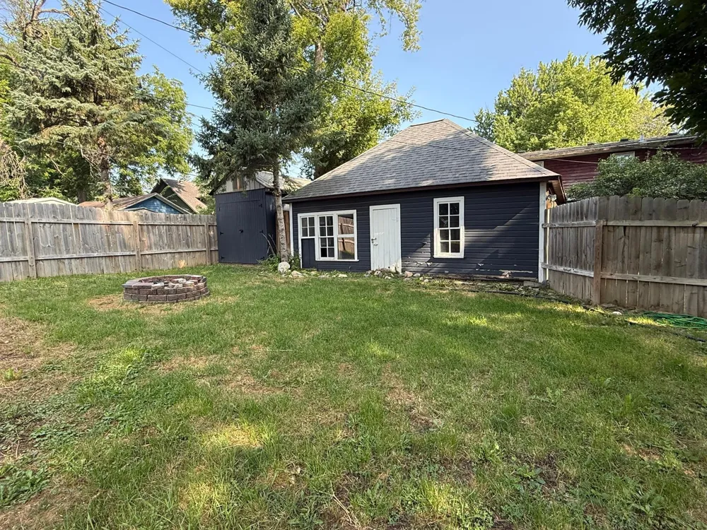 216 Highland Avenue Owatonna, MN 55060