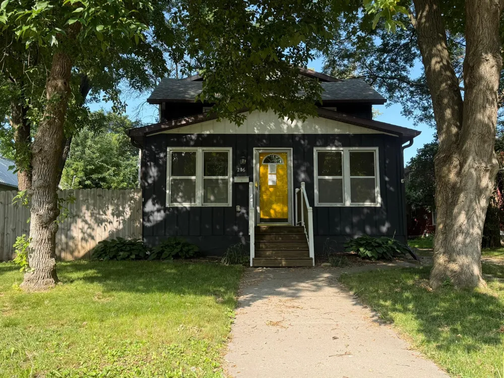 216 Highland Avenue Owatonna, MN 55060