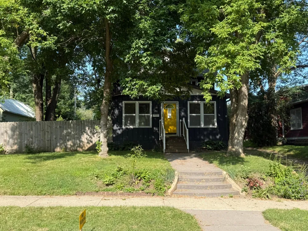 216 Highland Avenue Owatonna, MN 55060