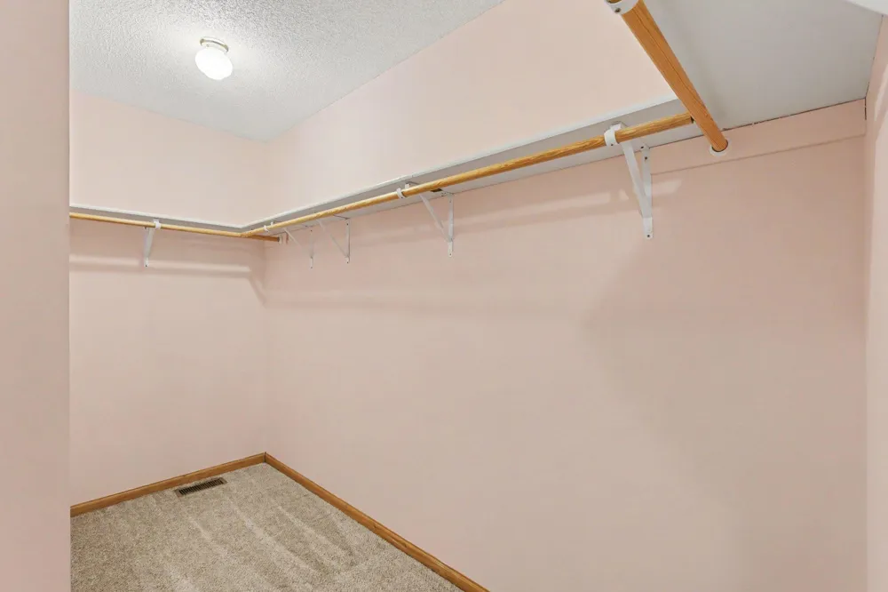 3006 Frank Street Maplewood, MN 55109
