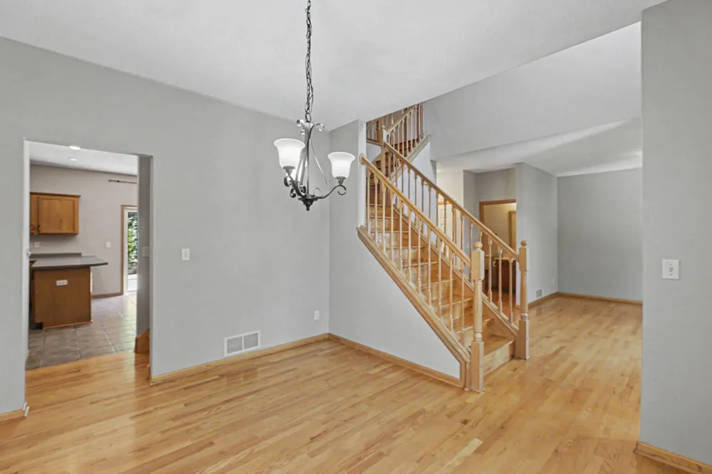 3006 Frank Street Maplewood, MN 55109