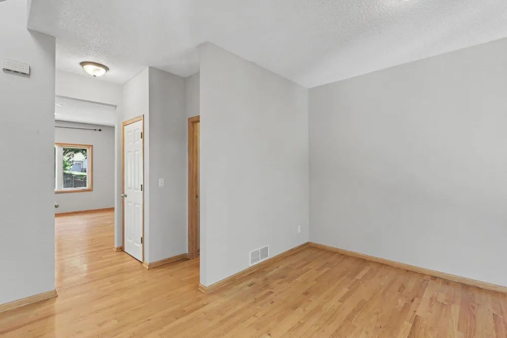 3006 Frank Street Maplewood, MN 55109