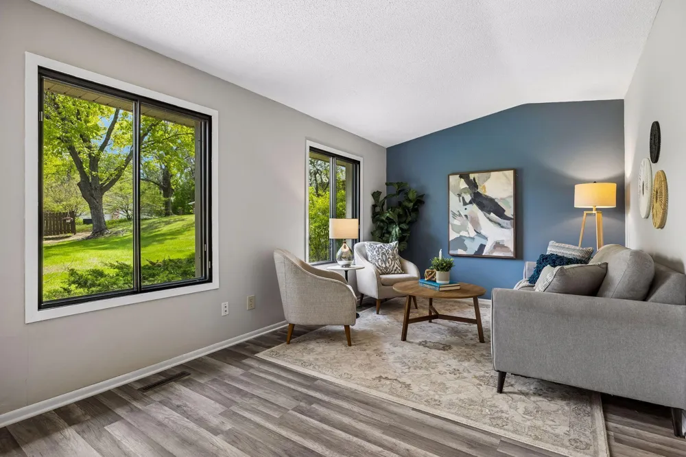 9701 Cimarron Trail Minnetonka, MN 55305