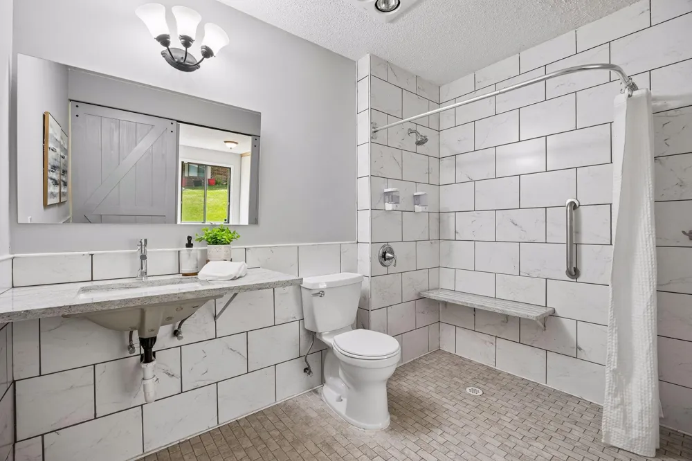 9701 Cimarron Trail Minnetonka, MN 55305