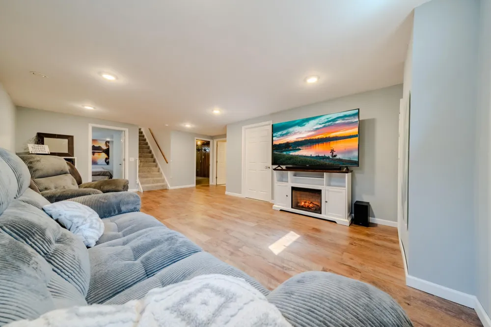 806 Callaway Street E Saint Joseph, MN 56374