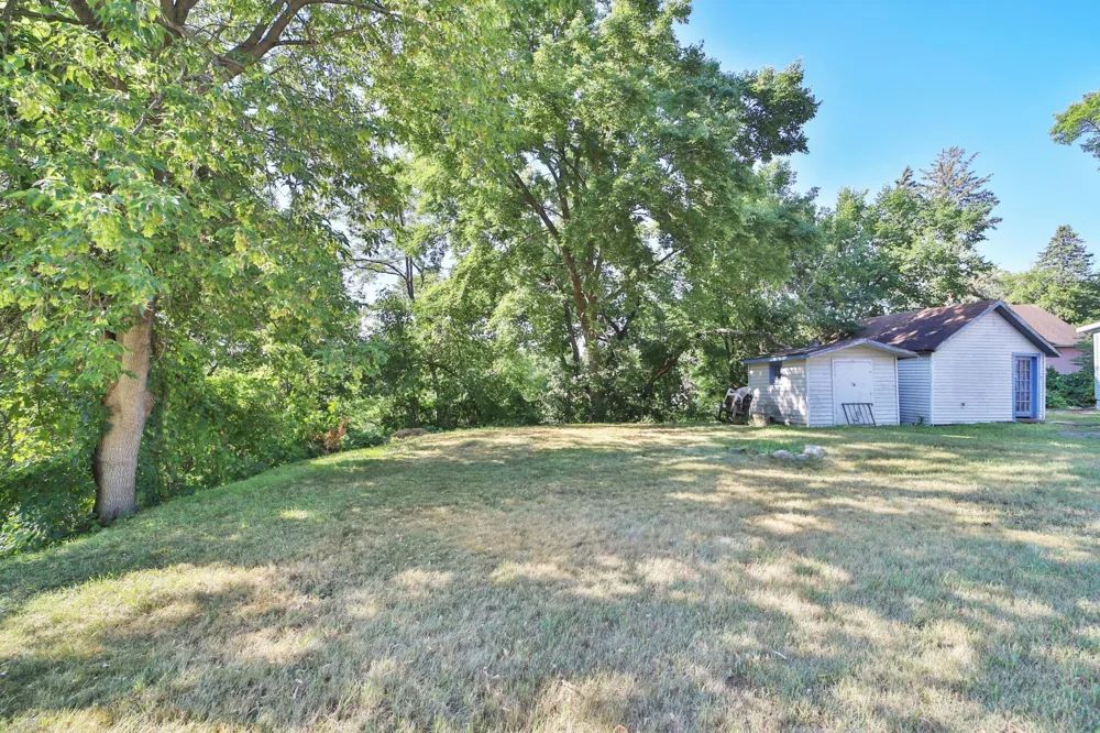 624 10th Street Brainerd, MN 56401