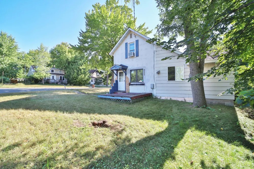 624 10th Street Brainerd, MN 56401