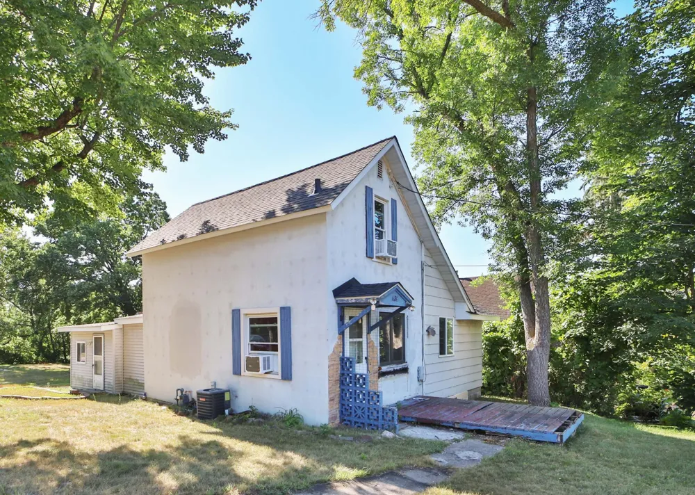 624 10th Street Brainerd, MN 56401