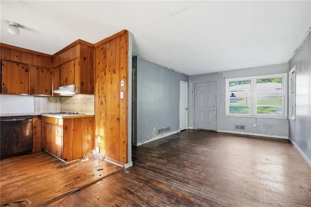5911 Meadowview Road Rex, GA 30273
