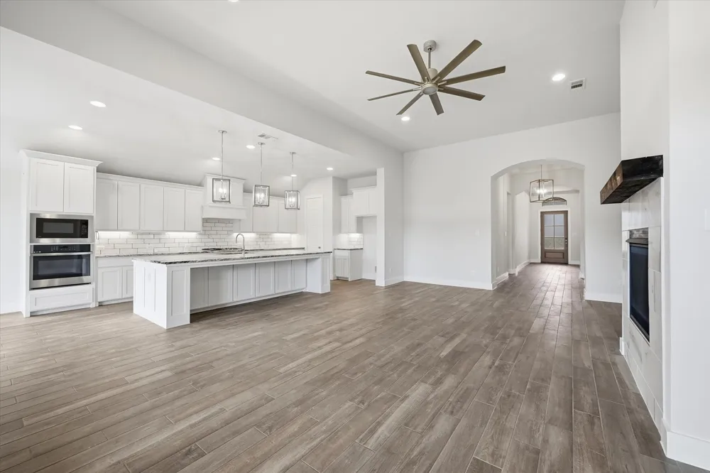 1617 Cygnet Court Van Alstyne, TX 75495