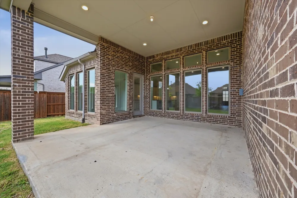 1617 Cygnet Court Van Alstyne, TX 75495