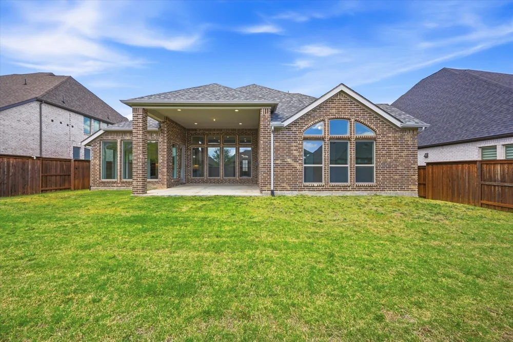 1617 Cygnet Court Van Alstyne, TX 75495