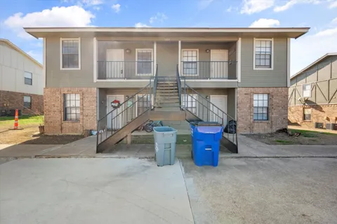 606 Kings Way Drive #C