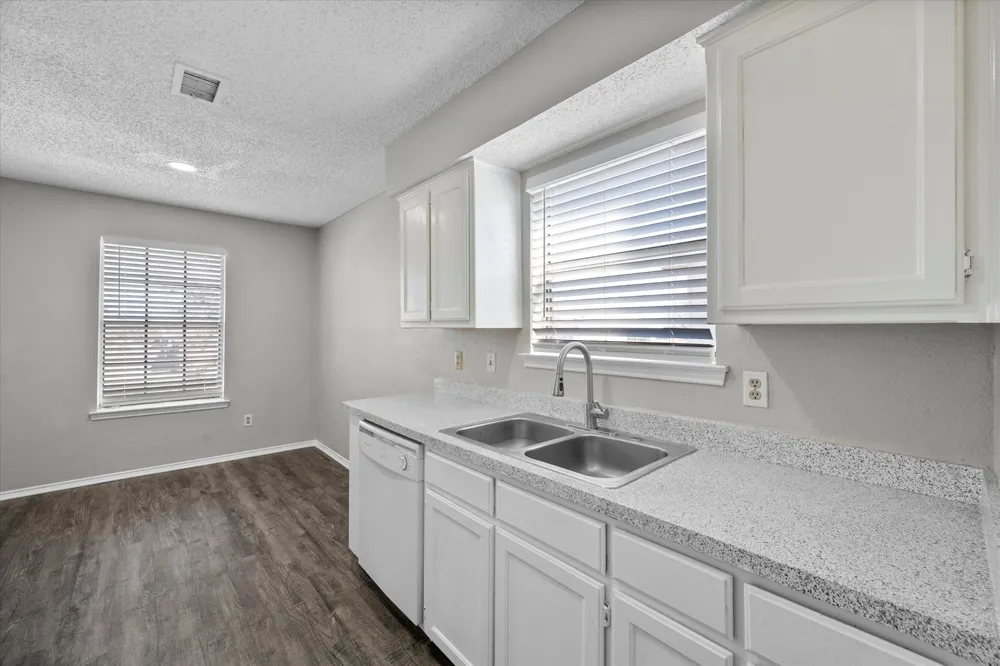 606 Kings Way Drive #C Mansfield, TX 76063