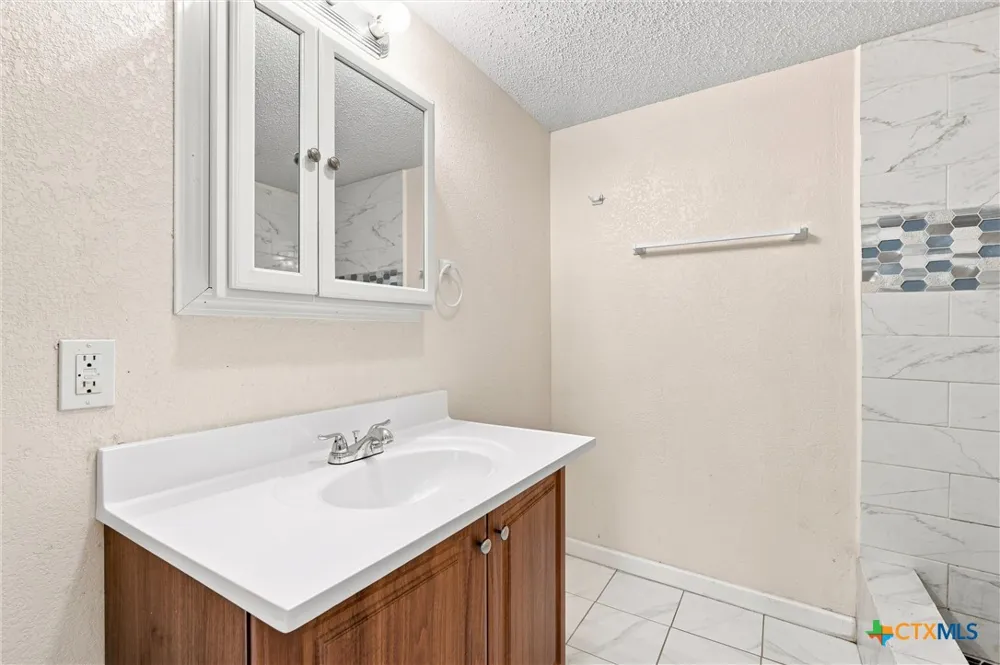 1126 W 7th Street McGregor, TX 76657