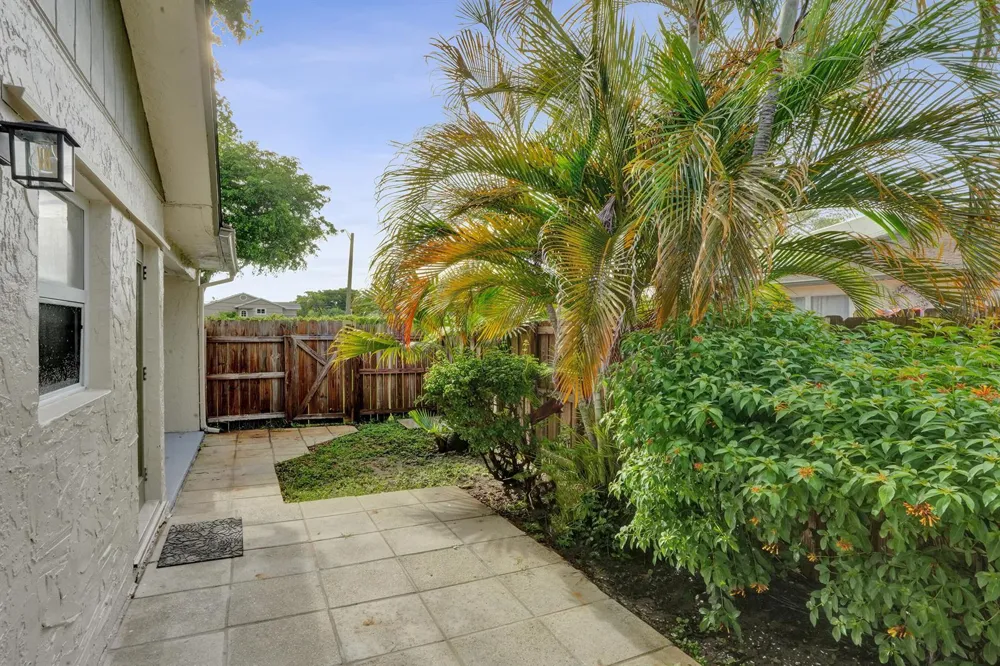 904 NW 51ST STREET Deerfield Beach, FL 33064