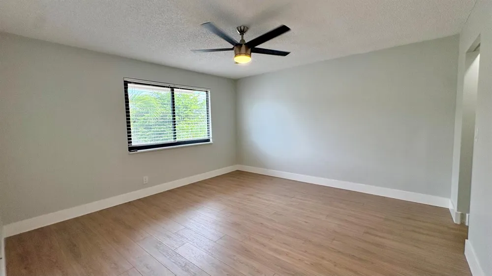 5325 TENNIS LANE Delray Beach, FL 33484