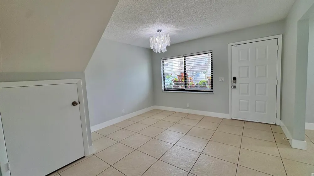 5325 TENNIS LANE Delray Beach, FL 33484