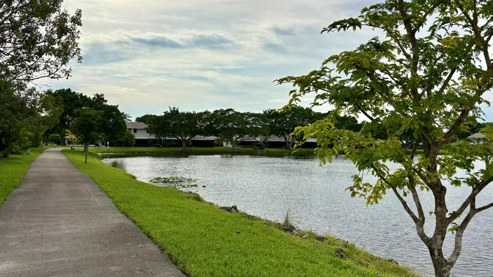 5325 TENNIS LANE Delray Beach, FL 33484