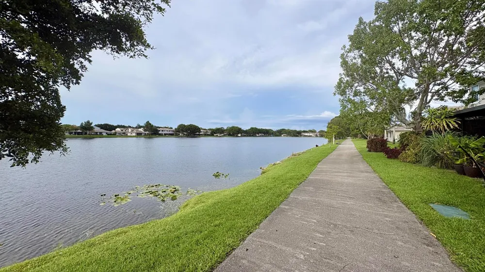 5325 TENNIS LANE Delray Beach, FL 33484