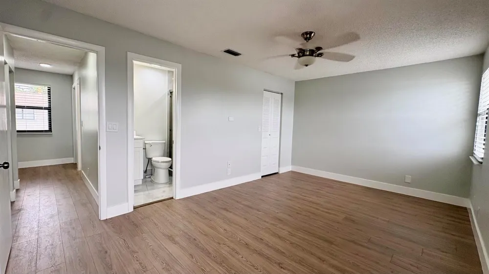 5325 TENNIS LANE Delray Beach, FL 33484