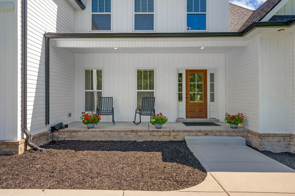 1387 Southside Rd Southside, TN 37171