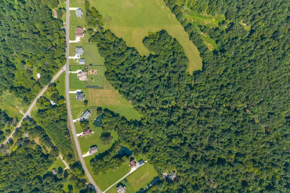 1387 Southside Rd Southside, TN 37171