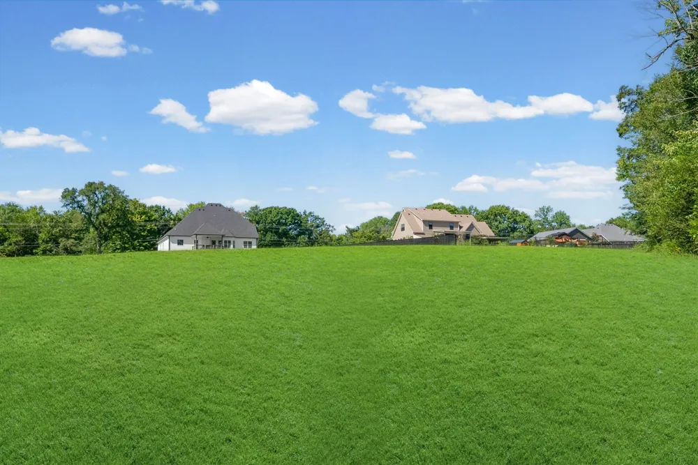1387 Southside Rd Southside, TN 37171