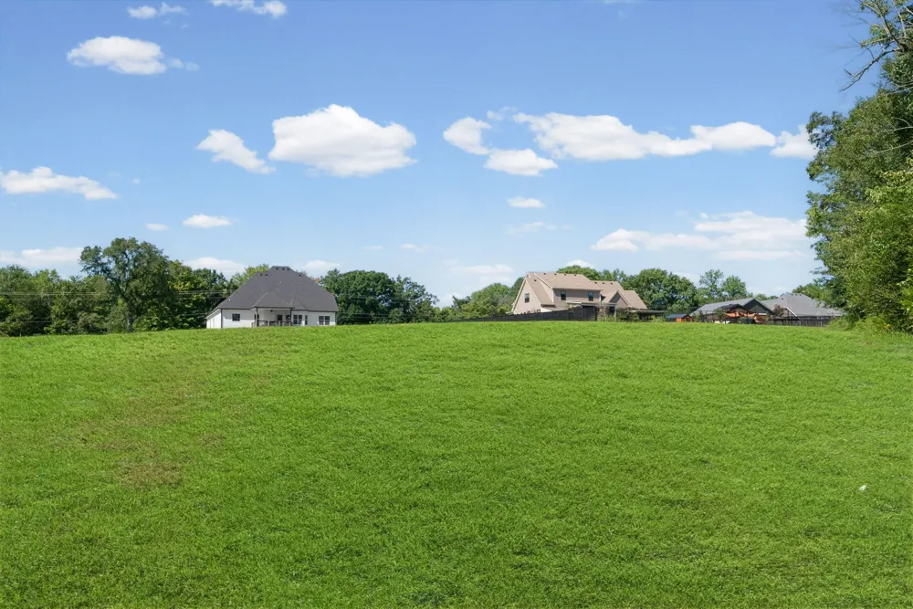 1387 Southside Rd Southside, TN 37171