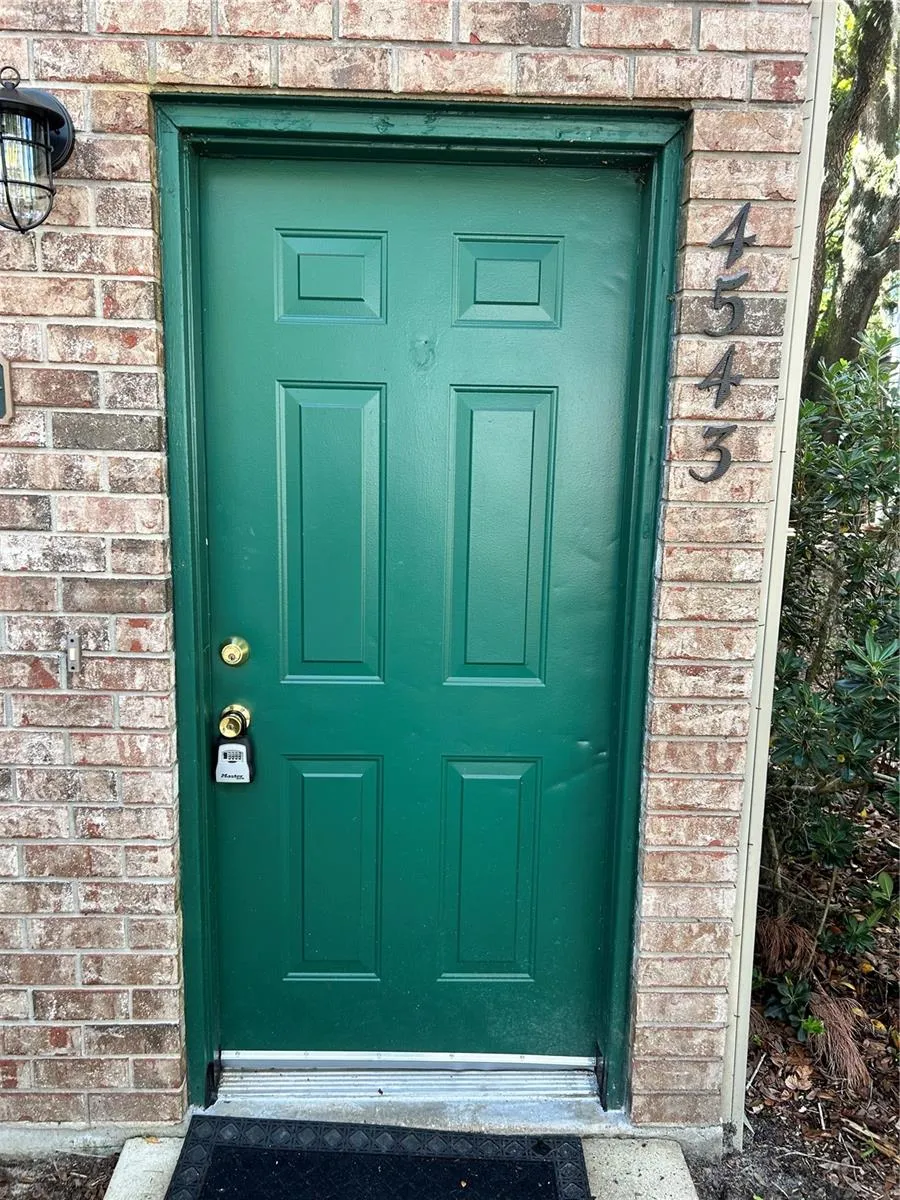 4543 SW 44TH LANE Gainesville, FL 32608