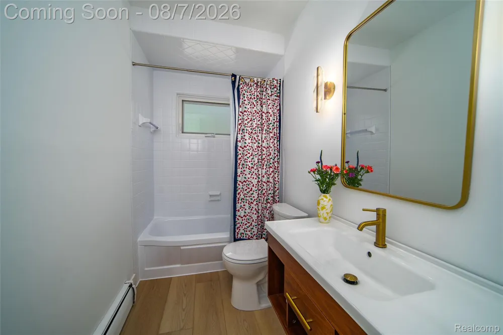 30695 Bruce Lane Franklin Village, MI 48025