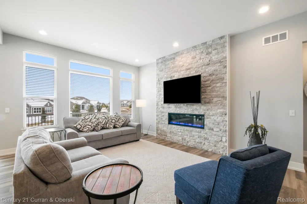 17291 Garden Ridge Lane Northville Township, MI 48168